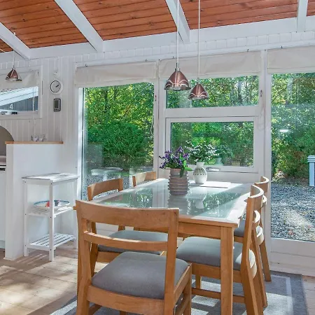 4 Person In Oksbol-by Traum *